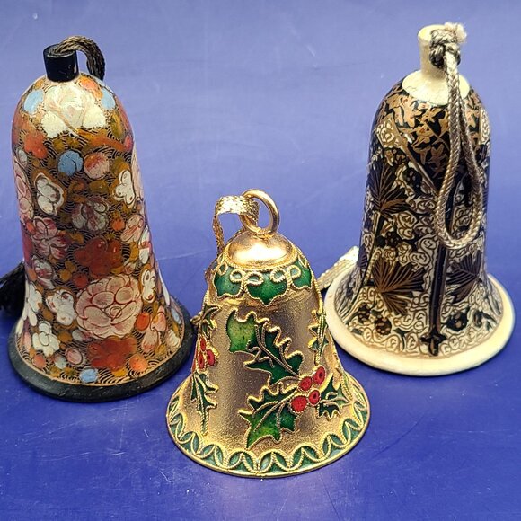 3 Vintage Festive Holiday Bells Kashmir Painted Paper Mache Cloisonne Holly - Picture 1 of 12